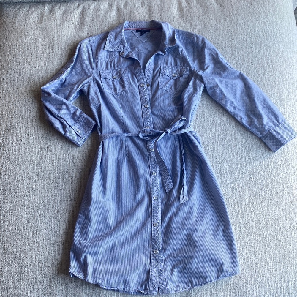 Tommy Hilfiger Collared button down dress. Size small
